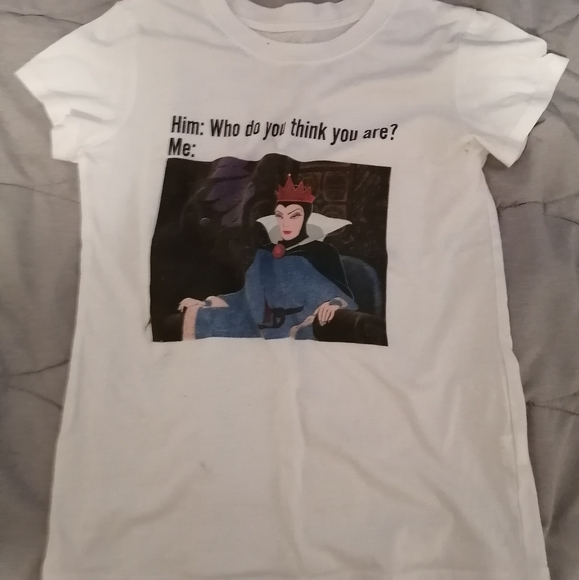 graphic t-shirt - Picture 1 of 2